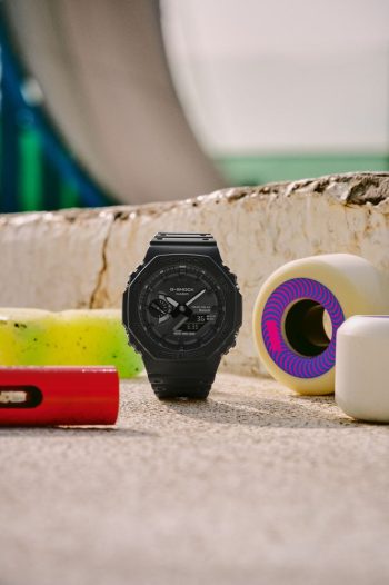 Casio GA-B2100-1A1DR Erkek Kol Saati GA-B2100-1A1DR GA-B2100-1A1DR