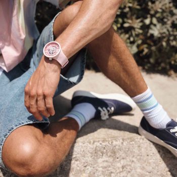 Swatch SB03P100 Kadın Kol Saati SB03P100 SB03P100