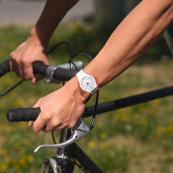 Swatch SO28W400 Kadın Kol Saati SO28W400 SO28W400